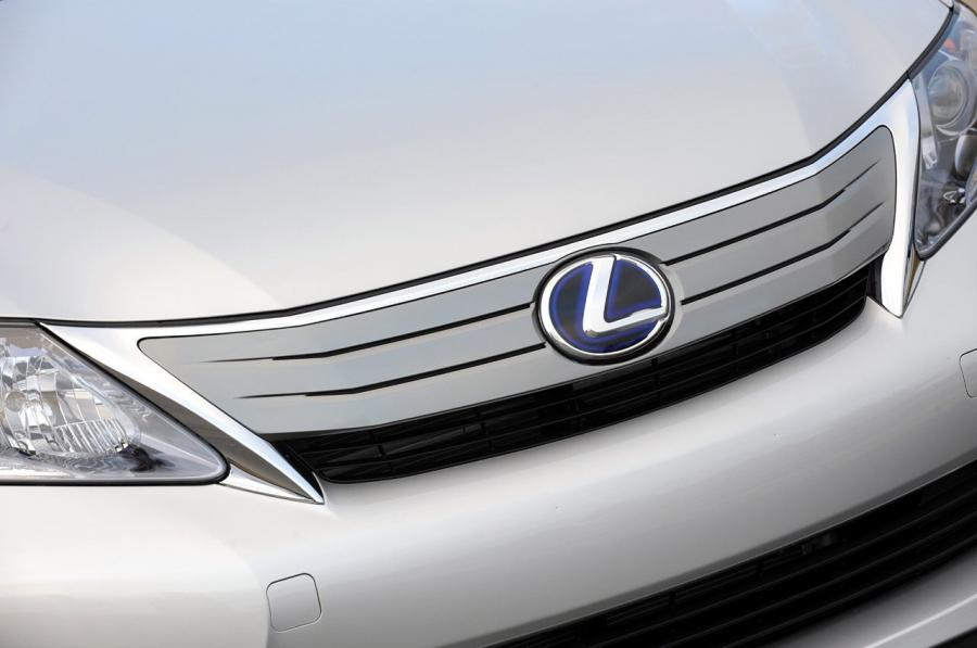 Lexus HS250h 2009 года  (фото 5 из 273)